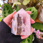 Load image into Gallery viewer, Agate Druzy Freeform Point - H
